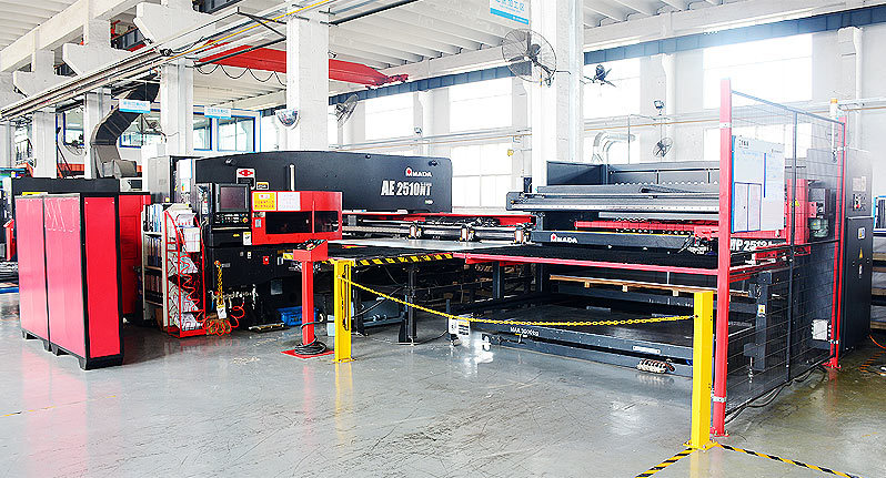 Japan AMADA AE2510NT CNC punch for automatic feeding and blanking