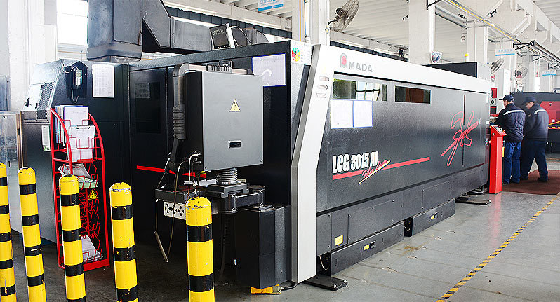 Japan AMADA LCG3015AJ High efficiency fiber laser cutting machine