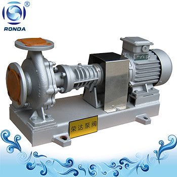 Hot oil booster pump