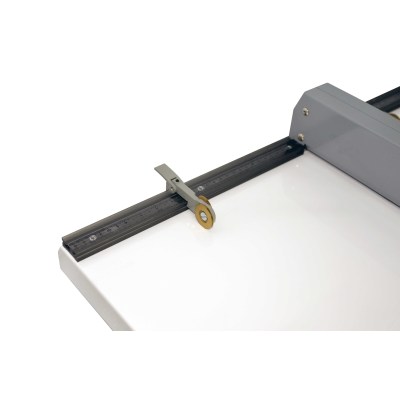 Manual creasing machine