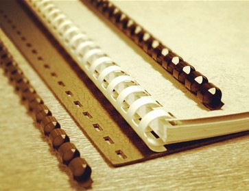 Adjustable pins manual comb binding machine
