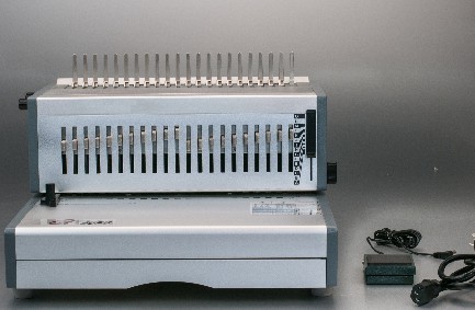Electric comb binding machine