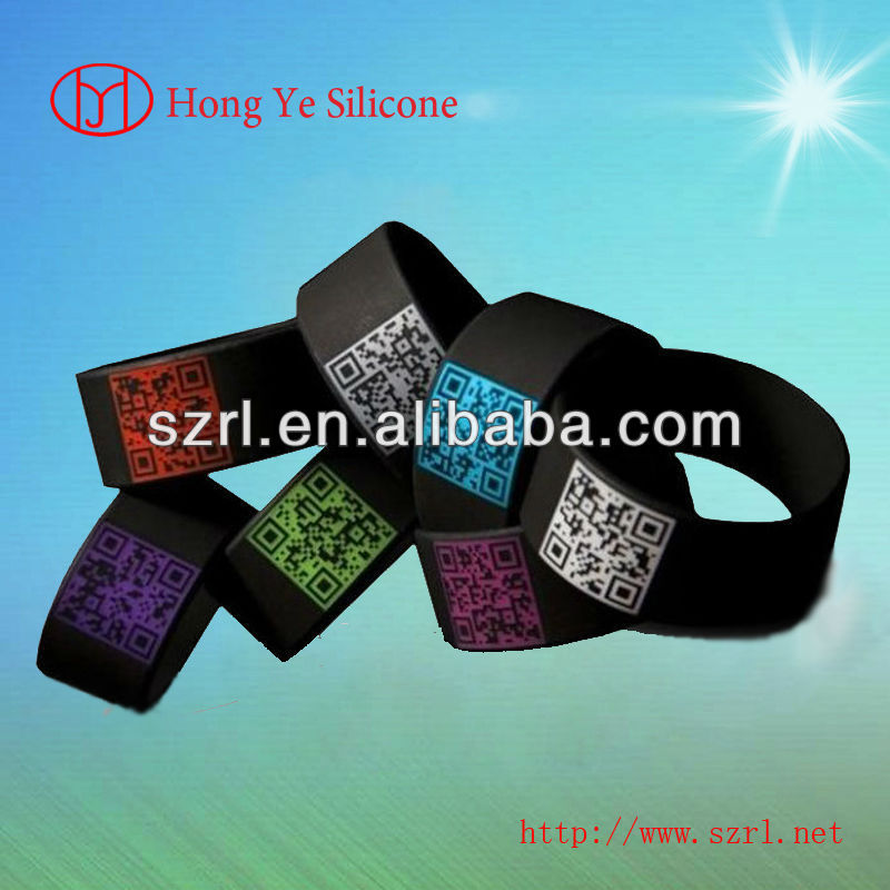 customed QR code silk printing silicone wristband for promtion