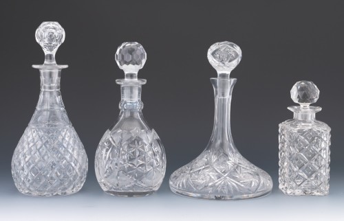 Glassware Multi-shape trendy style  crystal  glass perfume bottle unique glass perfume bottle