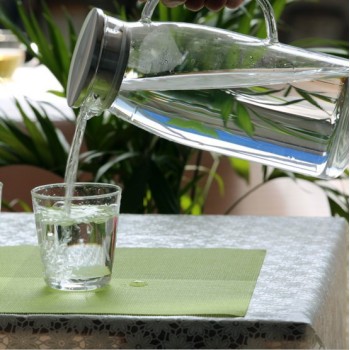Hand Made Glass Water Pitcher/Jug with Stainless Steel Lid Heat Resistant Glassware Water Pitcher