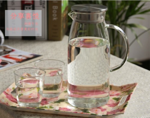 Hand Made Glass Water Pitcher/Jug with Stainless Steel Lid Heat Resistant Glassware Water Pitcher