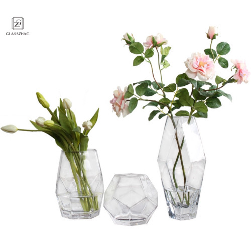 Small and exquisite Glassware  bud borosilicate glass vase Modern Art mouthblown Handmade Glass