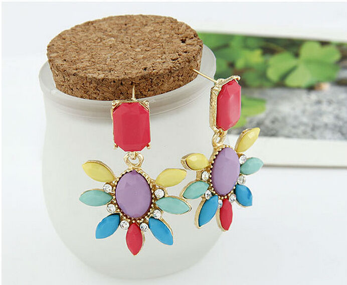 Fashion Colorful Exquisite Piercing Stud Earrings For Women Statement Earrings