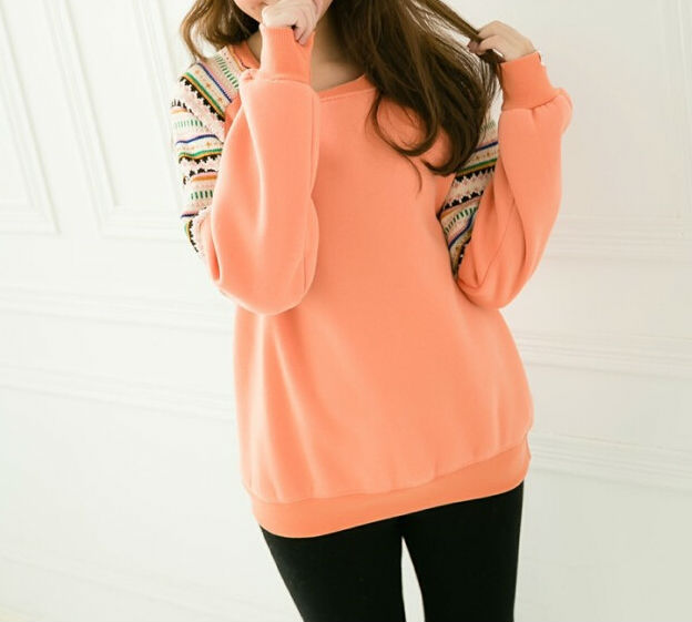 2014 new autumn and winter South Korea version cashmere t-shirt embroidery knitting sweater ladies fleece hoody