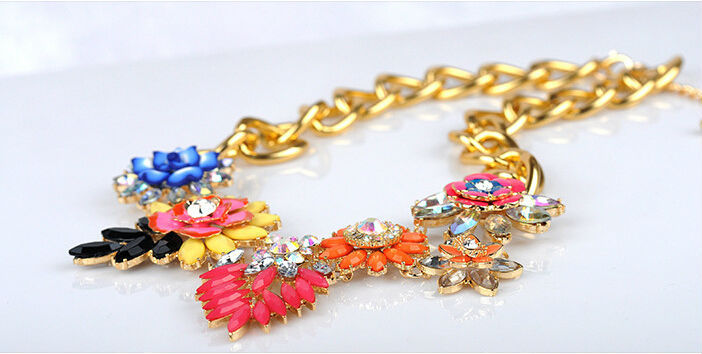Flower retro exaggerated short statement Necklace For Women