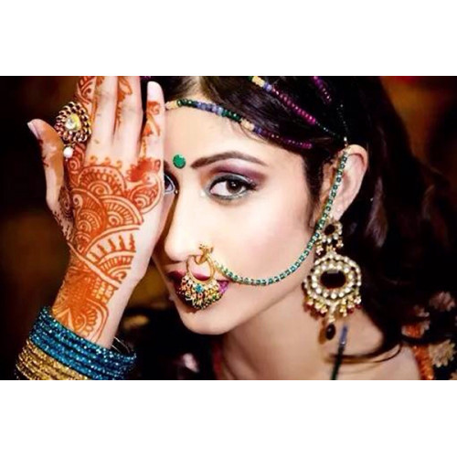 India plans to cut taxes on 80% of Chinese products