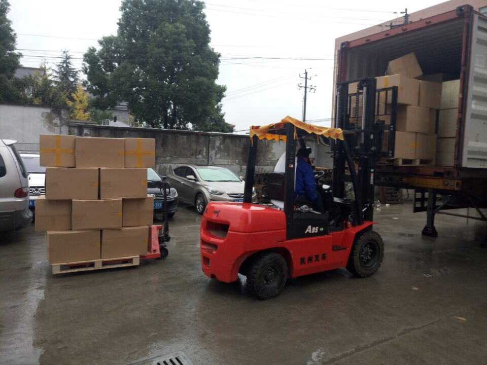 60 pcs powder coating machine be delivered to Vietnam