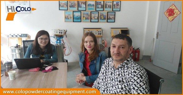 Clients from Russia visit our factory