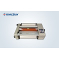 Machine a plastifier