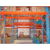 Selective pallet racking