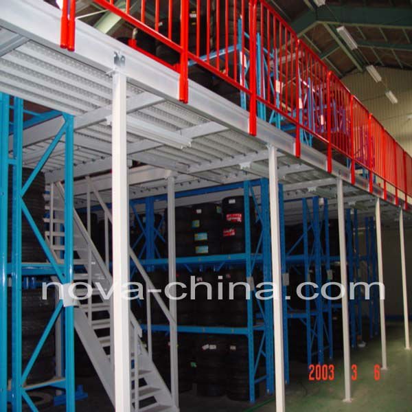 Warehouse storage rack mezzaine