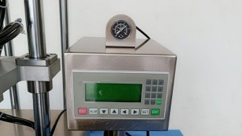 Semi-Automatic glass jar food vaccum cap machine,bottle cap press machine