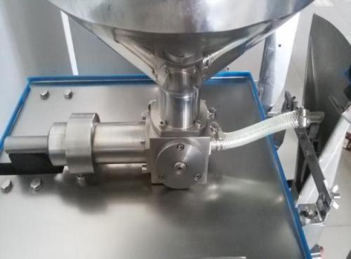 Automatic liquid pouch ketchup packing machine , packing and filling machine for ghee and oil