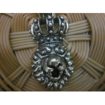 Vintage Style rhinestone crown The Lion King pendant necklace N-3300