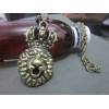 Vintage Style rhinestone crown The Lion King pendant necklace N-3300