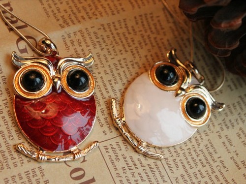 gold plated white/red enamel big eye owl necklace N-2521
