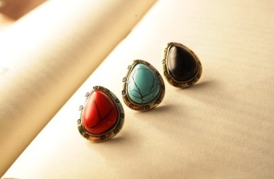 Vintage Style 3 Colors red blue black opal gem ear stud E-1672