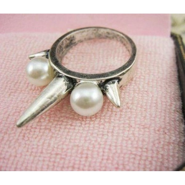 wholesale 2 pieces 2 colors PUNK pearl rivet ring R-0144