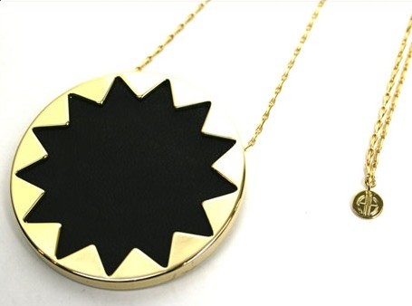 Top Fahsion Subflower Leather & Shell Round Pendant Necklace