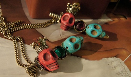 Retro Style Red & Blue Gem Crown Skull Necklace Ring Set S-0008