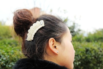 Charming Noble Lace Pearl Crystal Hair Clip F-0057