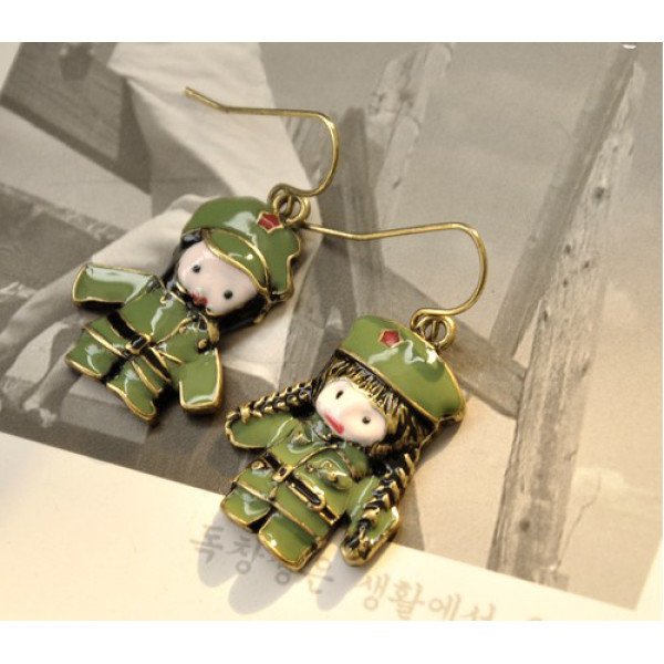 E-1145 Retro Enamel Green Military Uniform Army Lovers Uneven Dangle Earring