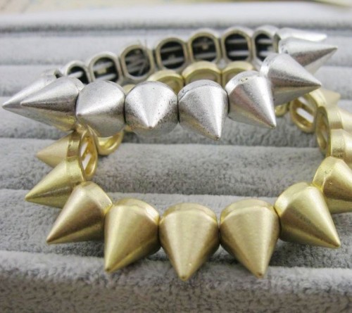 B-0022 punk style gold silver bronze gun black tone rivet Stretch bracelet