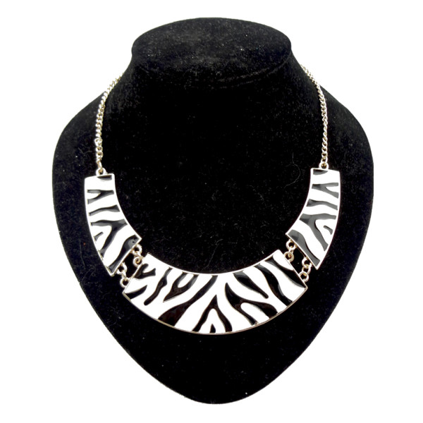 N-2092 gold plated geometry crescent Enamel zebra-stripe Necklace