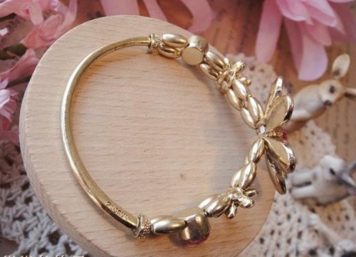 B-0275 gold plated pink crystal enamel flower stretch bracelet