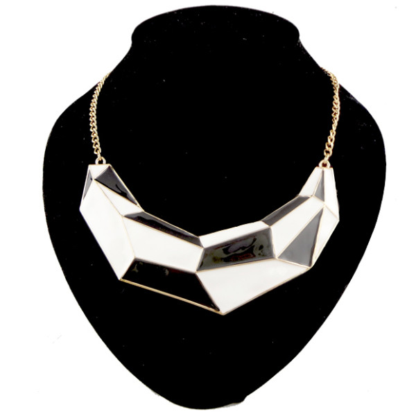 N-2094 European Style Punk Rock Crescent Geometric enamel choker  Necklace