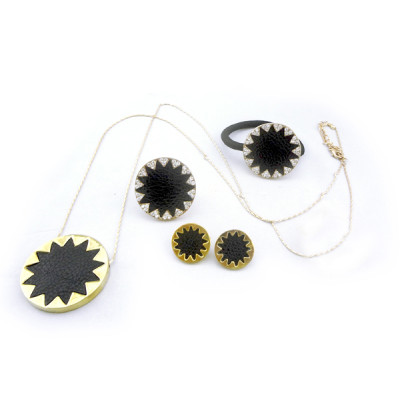 Fashion Sunflower rhinestone black Leather hairband ring earring  Necklace set