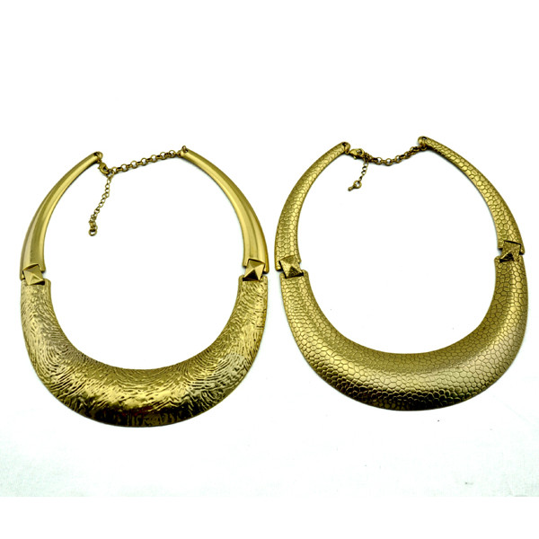 2style Retro Vintage Gold Metal Carved Moveable Choker Bib Necklace