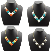N-4258 New Fashion Gold Tone Chunky Gem Stone Pyramid Stud Choker Bib Necklace