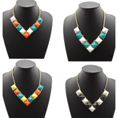 N-4258 New Fashion Gold Tone Chunky Gem Stone Pyramid Stud Choker Bib Necklace