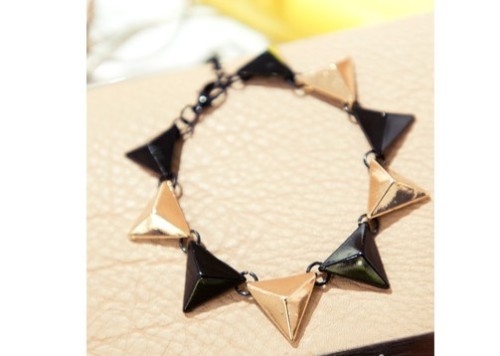 B-0089 Punk Fashion Bronze Black Metal Geometrical Triangle Bracelet