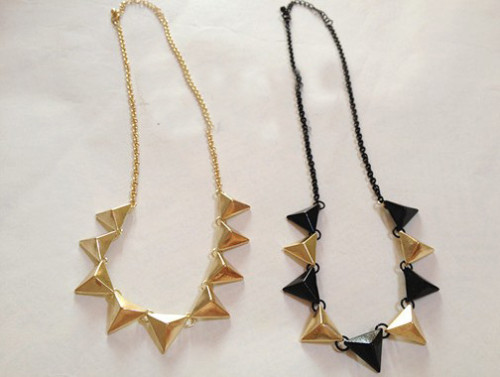 N-4525 New Punk Bronze Black Lovely Small Triangle Fashion Necklace