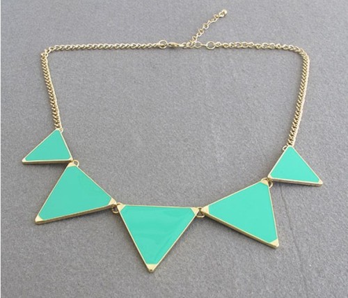 N-4565 New Arrival Cute Fashion Gold Plated Metal Enamel Triangle Charming Choker Necklace
