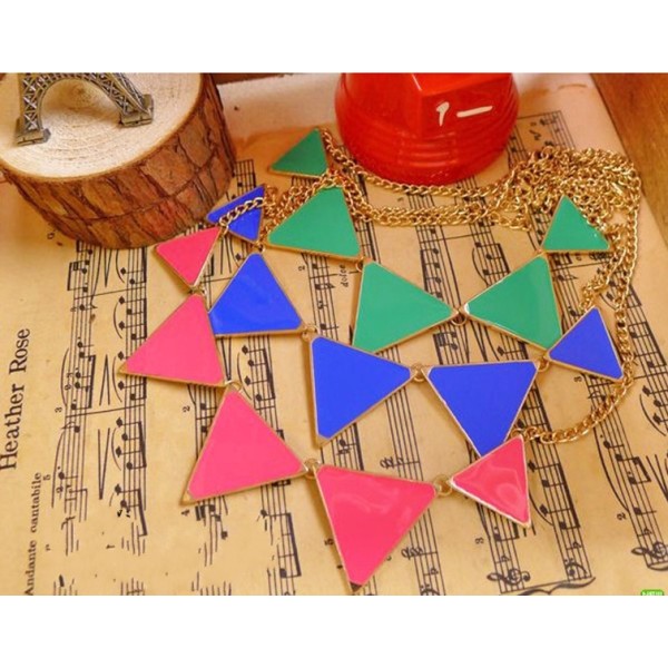 N-4565 New Arrival Cute Fashion Gold Plated Metal Enamel Triangle Charming Choker Necklace