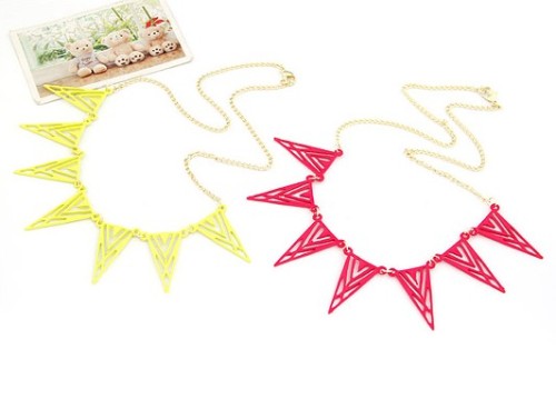 N-4533 New Arrival Punk Cute Lovely Hollow Out  Metal Triangle Necklace
