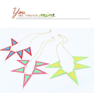N-4591 New Arrival Fashion Punk Golden Metal 2Color Enamel Triangle Necklace