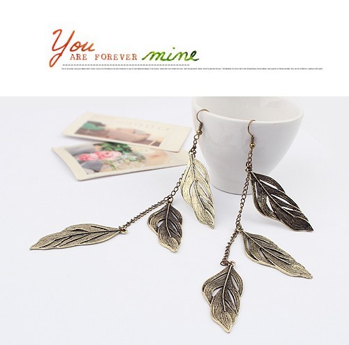 E-0605 New European Vintage Bronze Leaf Dangling Lovely Earring