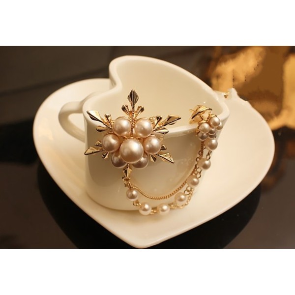 P-0065 New Charming Lovely Gold Plated Metal White Pearl Flower Multi Chains Brooch Pin