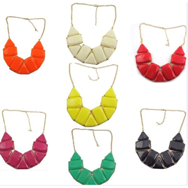 N-0512 New In Fashion Lovely Golden Metal Olong Triangle Resin Gem Choker Necklace