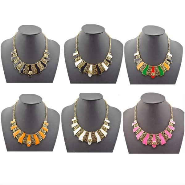 N-4576 New Fashion Vintage Gold Metal Geometric Enamel Hollow Out Choker Necklace