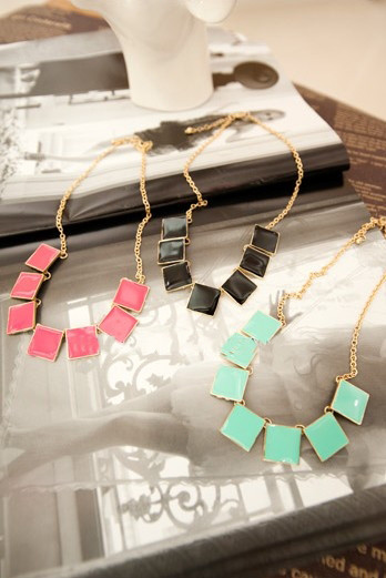 New Arrival Fashion Gold Plated Metal Enamel Square Choker Necklace N-4753